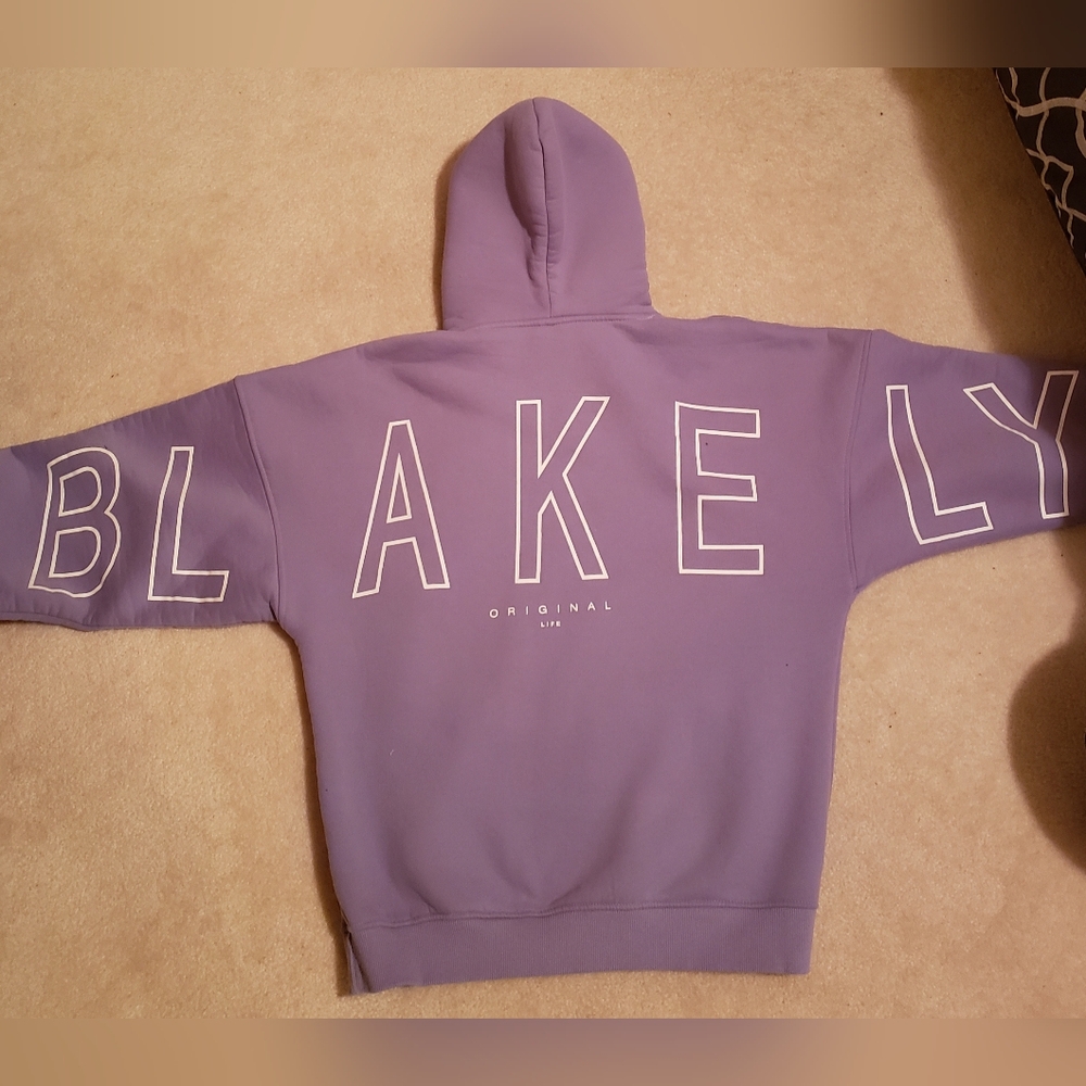 Blakely Outline Oversized Hoodie Violet Mens Small